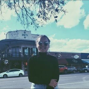 Meet your Posher, Wesley